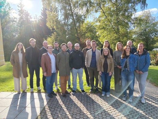 Gruppenbild Netzwerker 102026.jpg