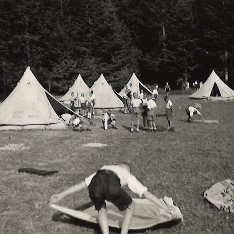 Jungvolk-Zeltlager Seekirchen 1938: Nationalsozialistische Jugend unter sich (Foto: Stadtarchiv Salzburg, PA 1231,04 Nachlass Walter Leitner)
