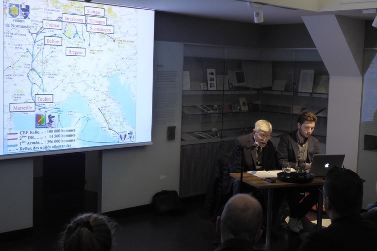 Herbert Traube beim Vortrag im Jüdischen Museum Hohenems mit Johannes Spies von _erinnern.at_. (Foto: Moritz Wein)