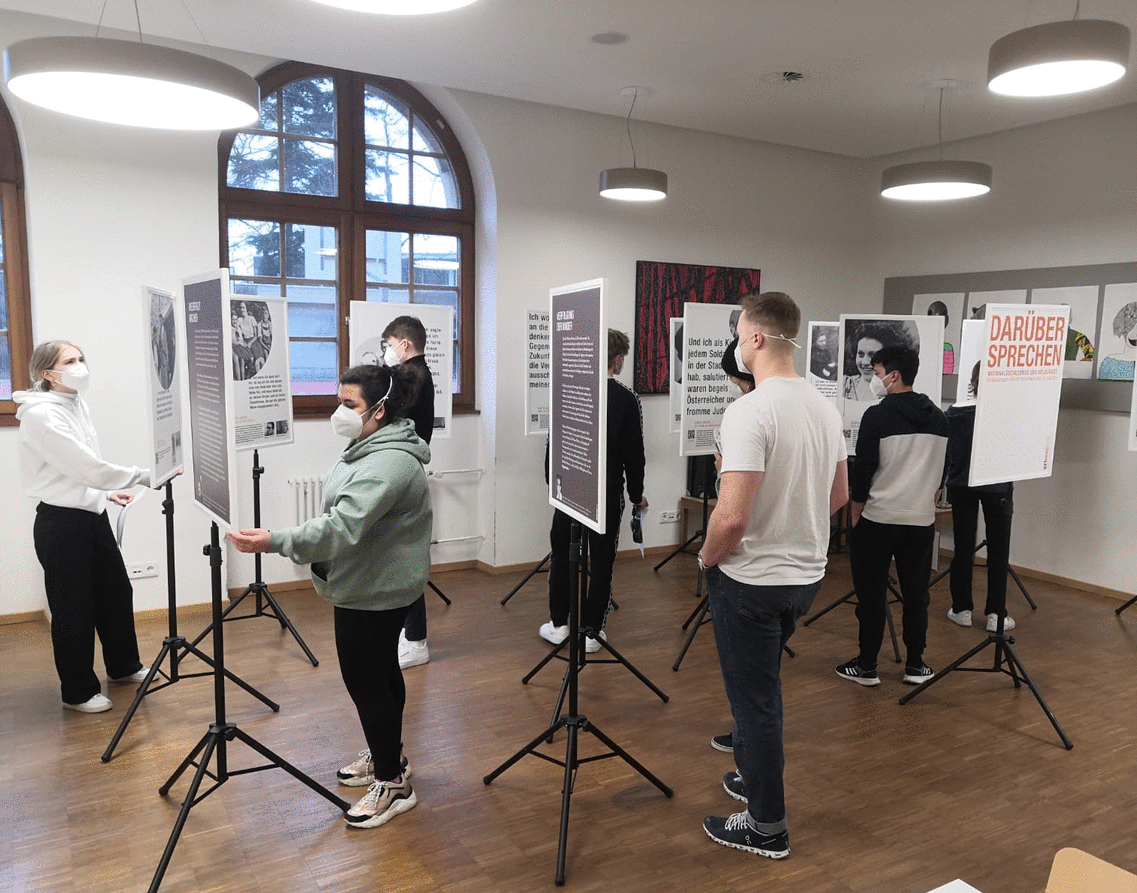 SchülerInnnen der 7. Klassen des Bundesgymnasiums Bregenz-Gallusstraße. (Quelle: Tobias Bachner)