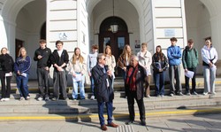 Gedenkveranstaltung vor dem Amtshaus "Am Spitz" (c) Bezirksvorstehung Floridsdorf