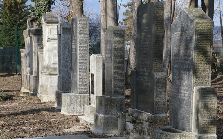 StPölten_NeuerJüdFriedhof.jpg